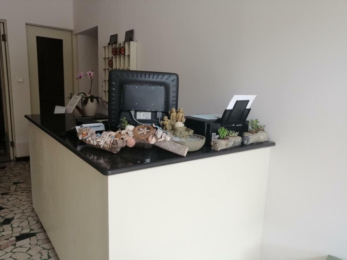 Albergo Ida มาสซา ภายนอก รูปภาพ